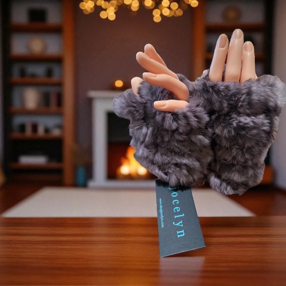Jocelyn Rabbit Fur Hand Warming Fingerless Gloves - DUSTY LAVENDER - Picture 1 of 3